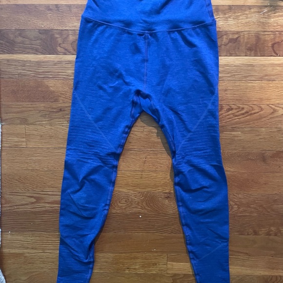 SOLD Alphalete OG Revivals - Picture 4 of 4
